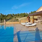 Aracelia With Private Pool * Siviri