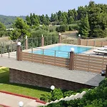 Aracelia With Private Pool Villa *
