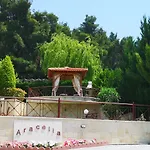 Villa Aracelia With Private Pool