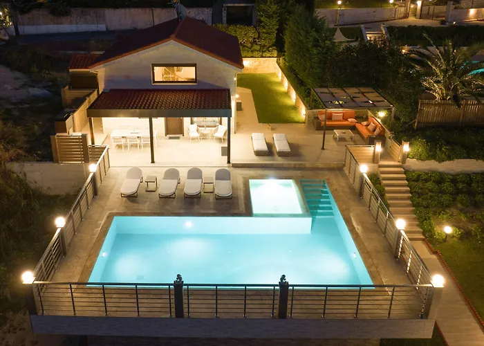 别墅 Aracelia With Private Pool 希维利