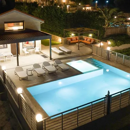 빌라 Aracelia With Private Pool 시비리