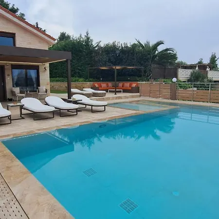 Aracelia With Private Pool * Siviri