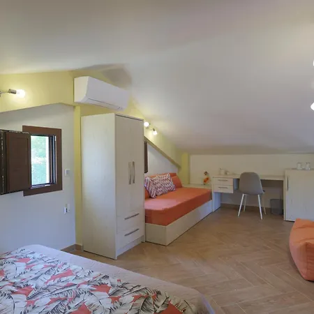 빌라 Aracelia With Private Pool *