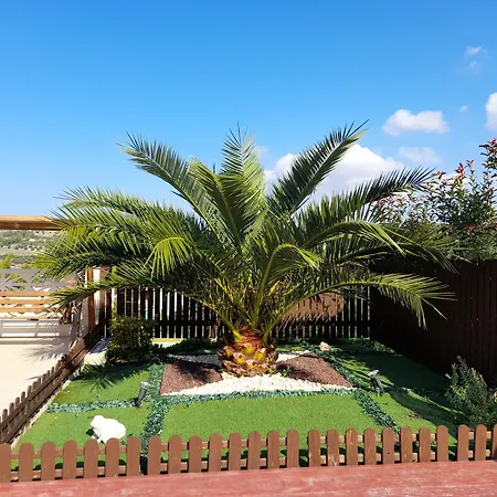 Villa Aracelia With Private Pool