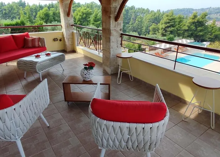 Villa Aracelia With Private Pool *