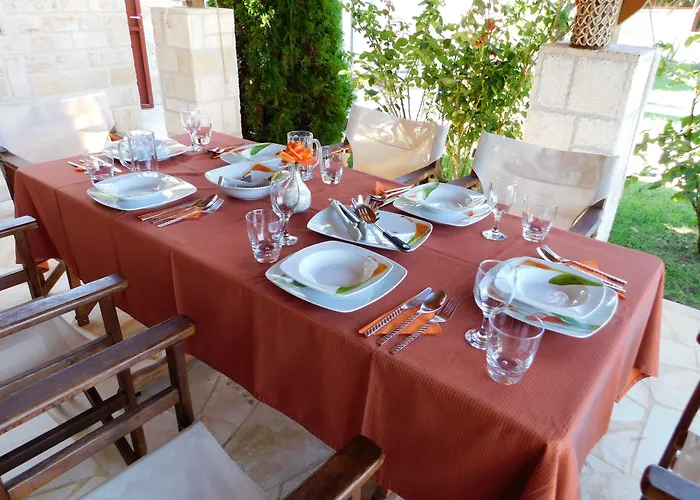 Villa Aracelia With Private Pool Siviri