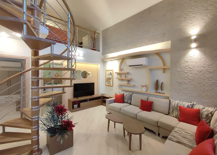 Aracelia With Private Pool Villa *